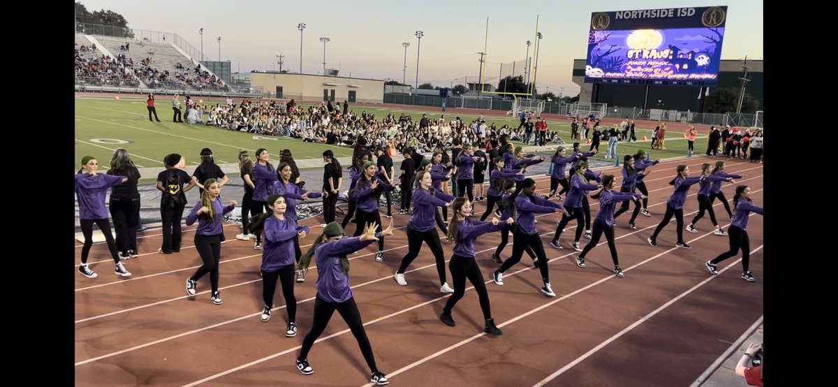 Straus Maverick Dance tweet media