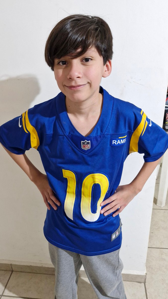 alepanna's tweet photo. @FOXSportsMX @FOXImpactoNFL Saludos desde Salamanca, Gto! Pequeño fan de @CooperKupp #foximpactonfl https://t.co/p15yjxw7bM