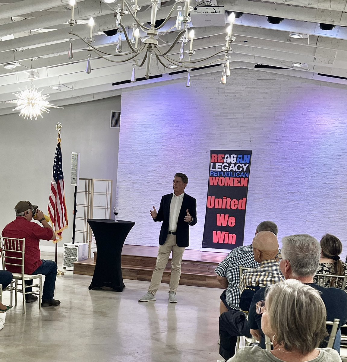 stacy4texas's tweet photo. Thank you @Bo_French_TX for coming to Mansfield this evening to speak at our Reagan Legacy Republican Women meeting!
It will take strong conservatives to #keeptarrantred! Keep fighting the good fight, we appreciate you! https://t.co/KSapxvi5ZH