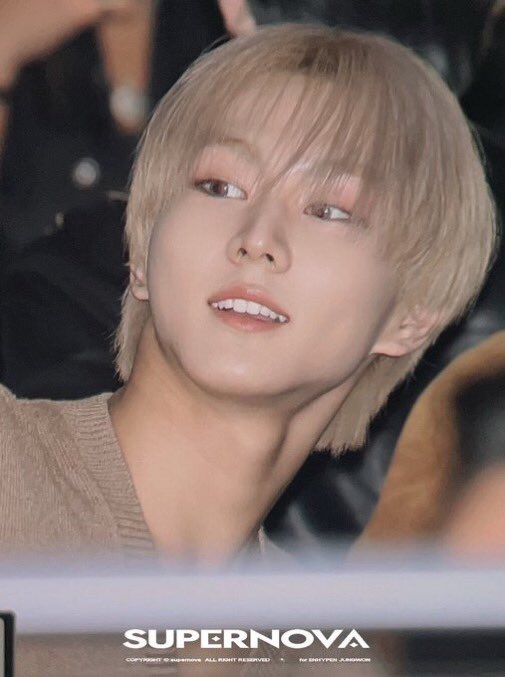 JungCatBrasil's tweet photo. 🐈 • A pergunta que não quer calar, Jungwon RED hair ou BLOND hair? 

I vote for #enhypen on #2024MAMAVOTE https://t.co/Ny8qZ6W6By