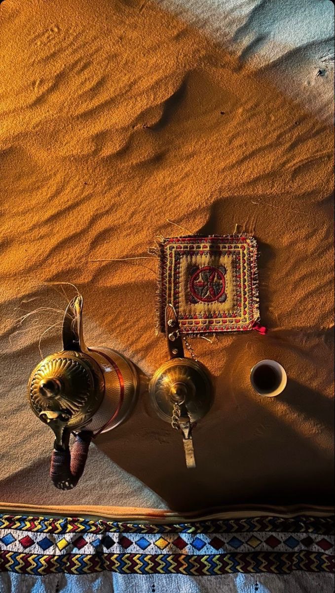 sa33s34's tweet photo. ﴿إن يعلم الله في قلوبكم خيرًا يؤتكم خيرًا﴾

"يُجازي الله تعالى المؤمن على صدق قلبه، ونقاء صدره، وصفاء نيّته، وحبّ الخير لغيره، فيُسخّر له الأحداث ويسوق له المواقف والأشخاص من حيث لا يحتسب، حتى إنّ الخير ليأتيه من أبواب شتّى لم يتوقع يوماً أنّها ستفتح له ولو طرقها دهراً." https://t.co/ZtgcgnKx3A