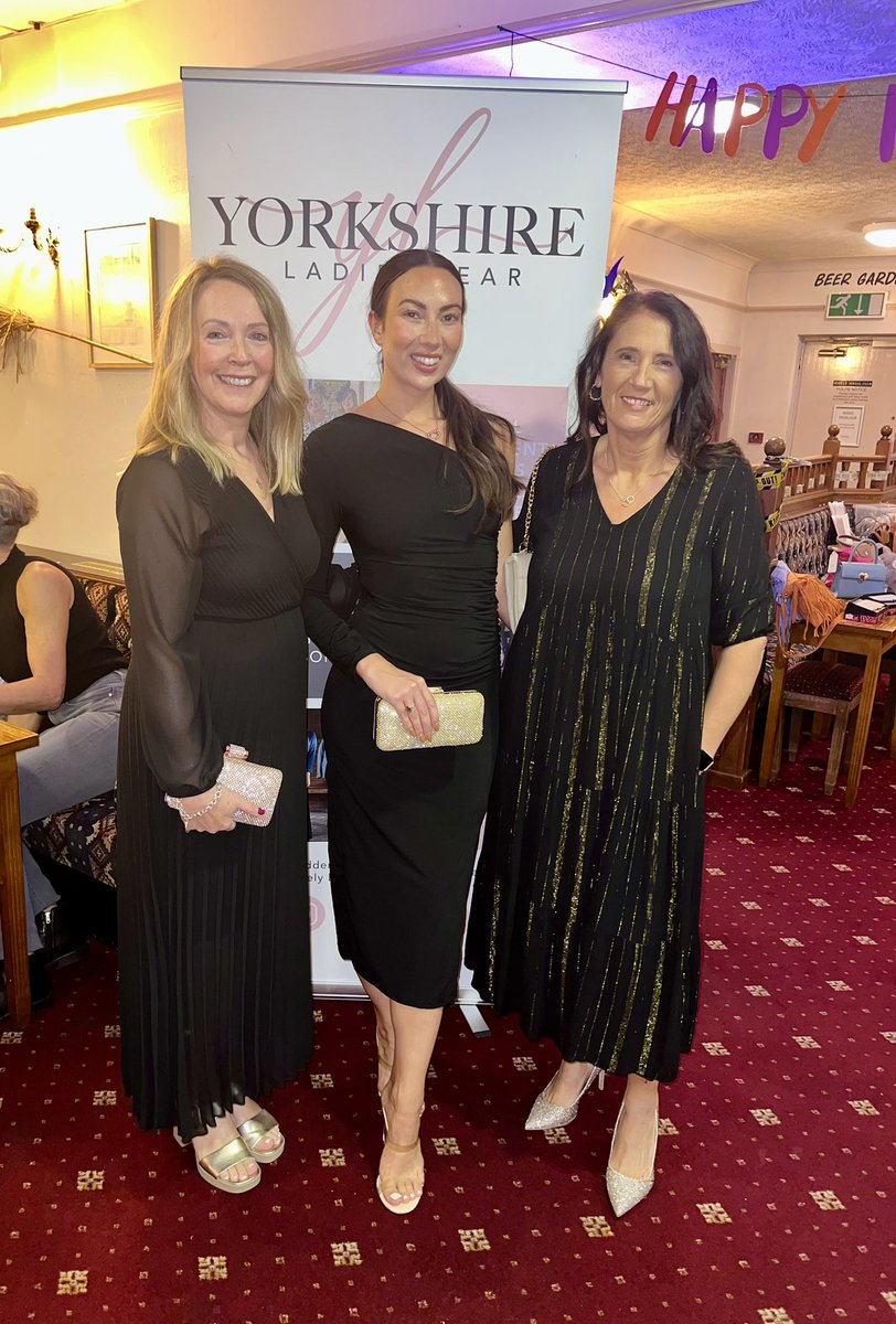 j4necarter's tweet photo. Another great Yorkshire Ladieswear fashion event 🩷. £80 raised for @alzheimerssoc 💙 https://t.co/IJpvjOAAlM