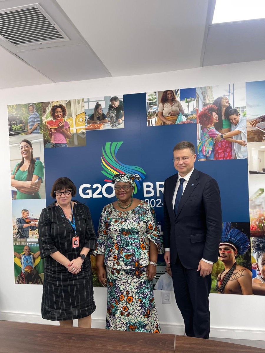 NOIweala's tweet photo. Very productive discussions on the sidelines of the G20 Trade Ministers Meeting in Brasilia. With UK Secretary of State for Business and Trade H.E @jreynoldsMP, Executive Vice-President of the European Commission H.E @VDombrovskis, and European Commission DG for Trade @WeyandSabine, Australian Deputy Secretary for Trade and Investment Ambassador @georgemina_, and Deputy Minister of Trade of Turkiye H.E Mustafa Tuzcu @mustuzcu.