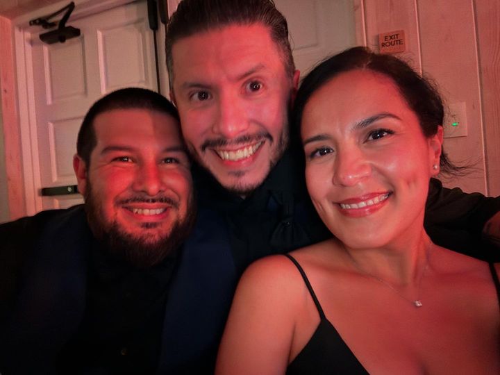 Nothing but sibling love 🥰 (before/after)