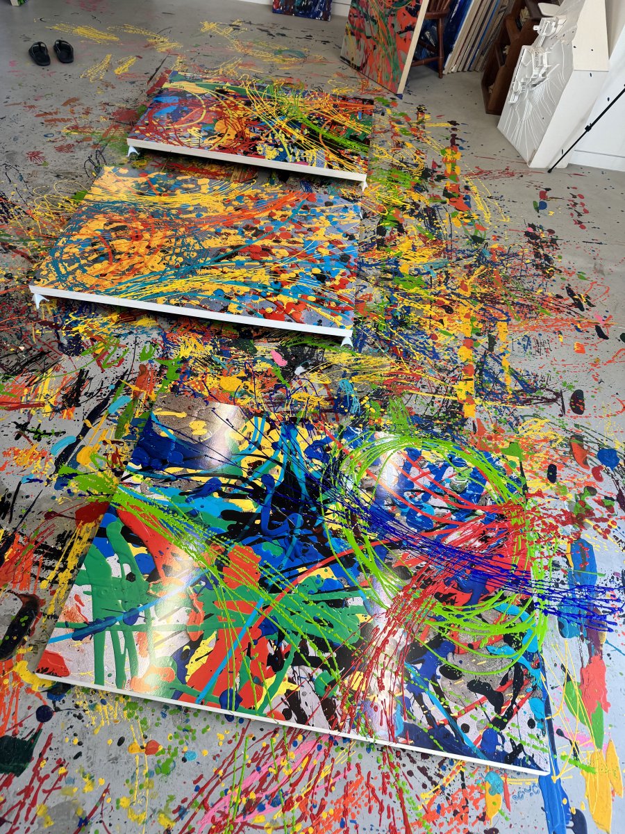LRAart's tweet photo. Multitasking and creating 3 new FLRs pieces, in process. Look out for occasional personal artifacts.
#layeredvision 
#contemporaryart #art #mixedmedia 
https://t.co/E0QdtRUm2n https://t.co/AkODCUkbdZ