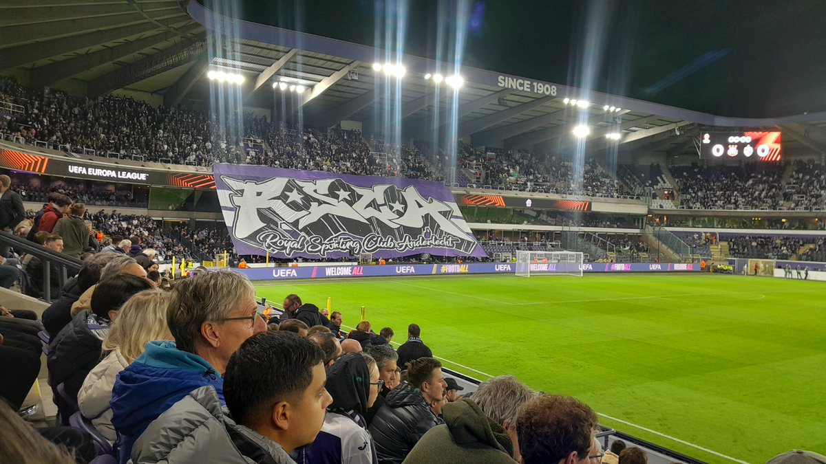 SoniaGVA's tweet photo. Anderlecht vs Ludogorets 2-0
Europa League
Lotto Park, Bruxelles
Capacity: 22500
#groundhopping #andlud #UELLive #ander https://t.co/HebzMeXzkW