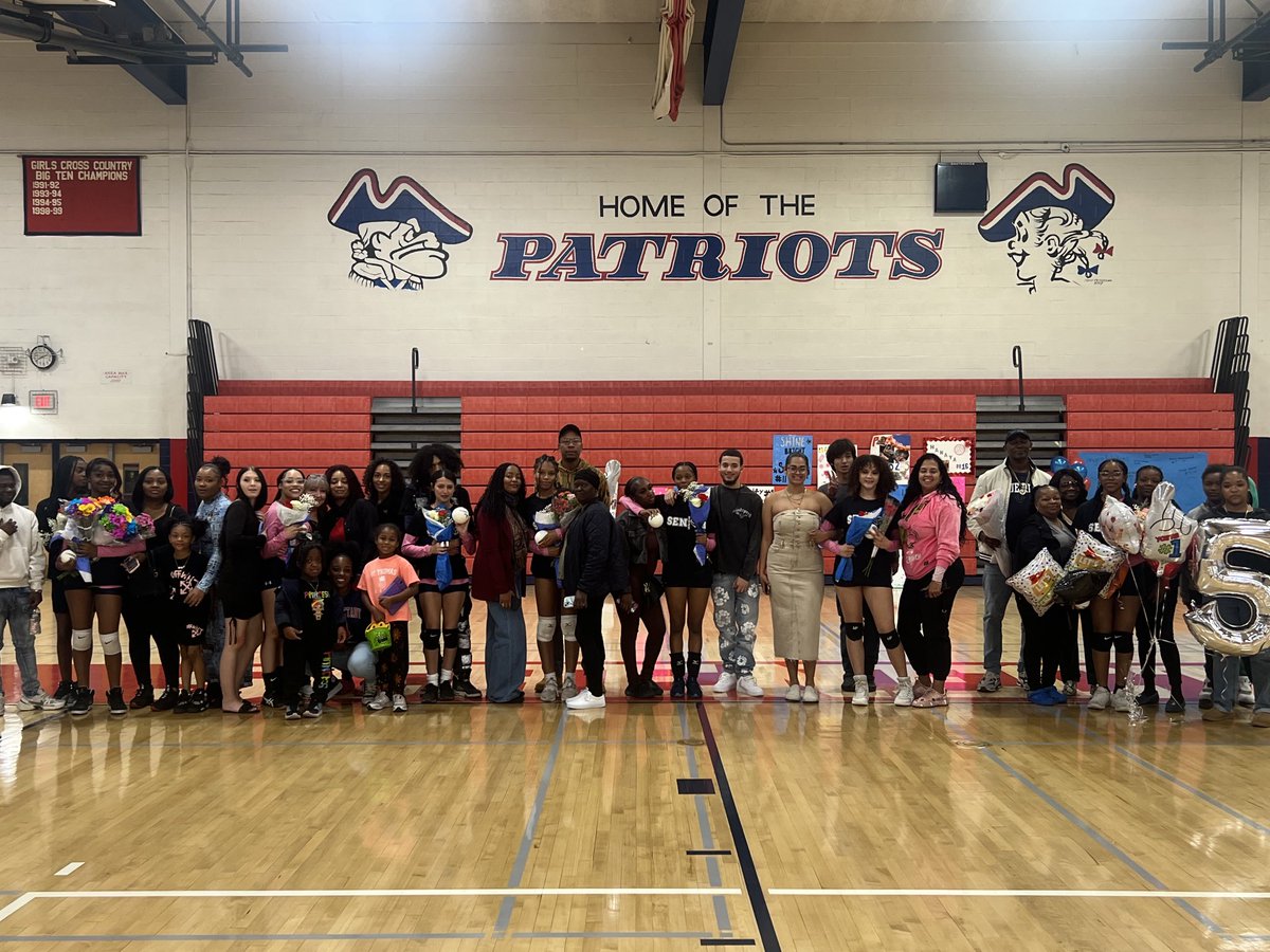 SCSchools_Patriots (@scschoolsp) on Twitter photo #SeniorNight Once a Patriot Always A Patriot! <a href="/SCSchools/">Schenectady Schools</a> <a href="/MsMargaretB123/">Maggie Brenenstuhl</a> #SeniorNight Once a Patriot Always A Patriot! <a href="/SCSchools/">Schenectady Schools</a> <a href="/MsMargaretB123/">Maggie Brenenstuhl</a>