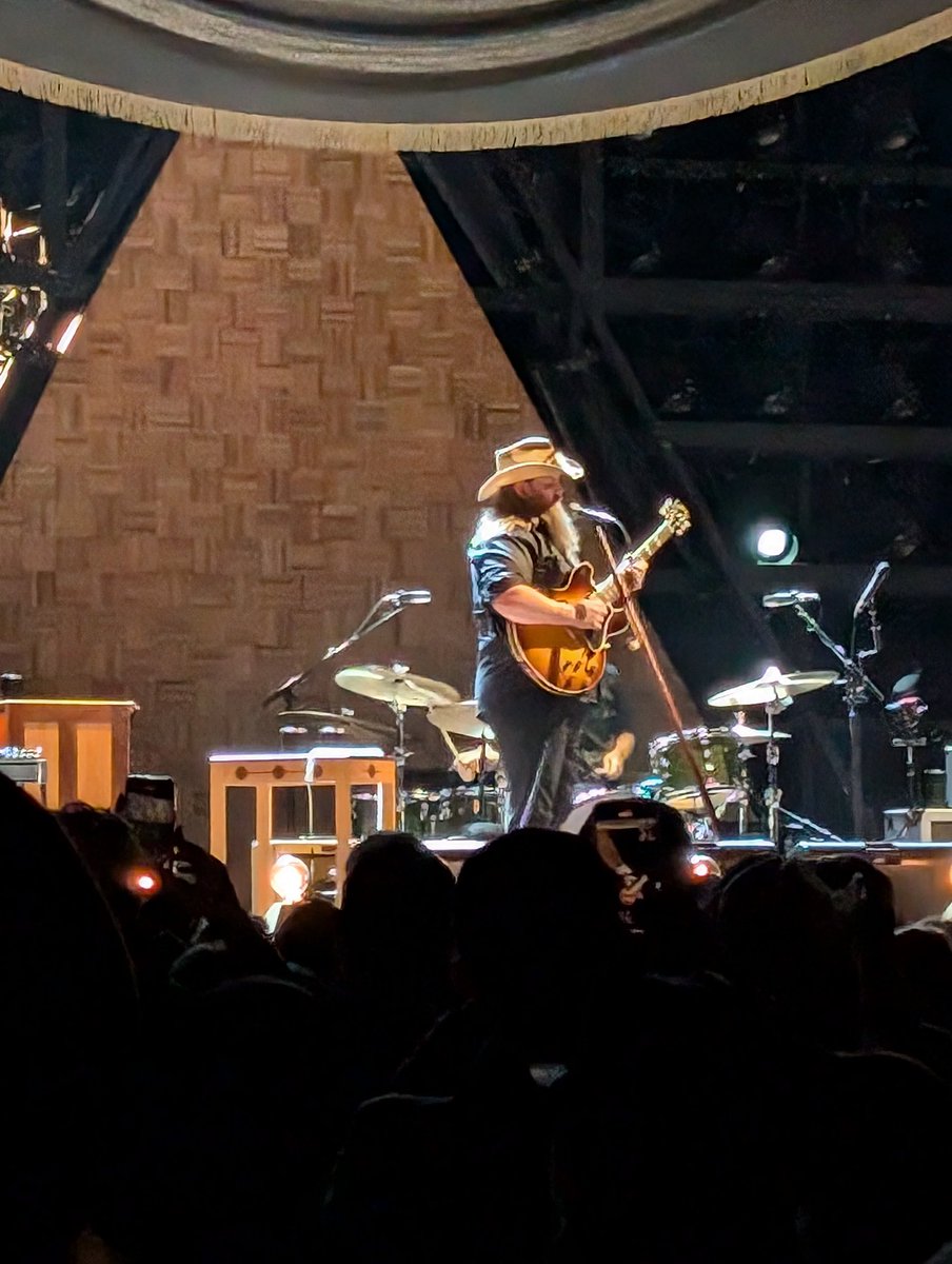 Fashpie's tweet photo. @ChrisStapleton you magnificent soul, what a fucking gig. https://t.co/fEE8K6x12q