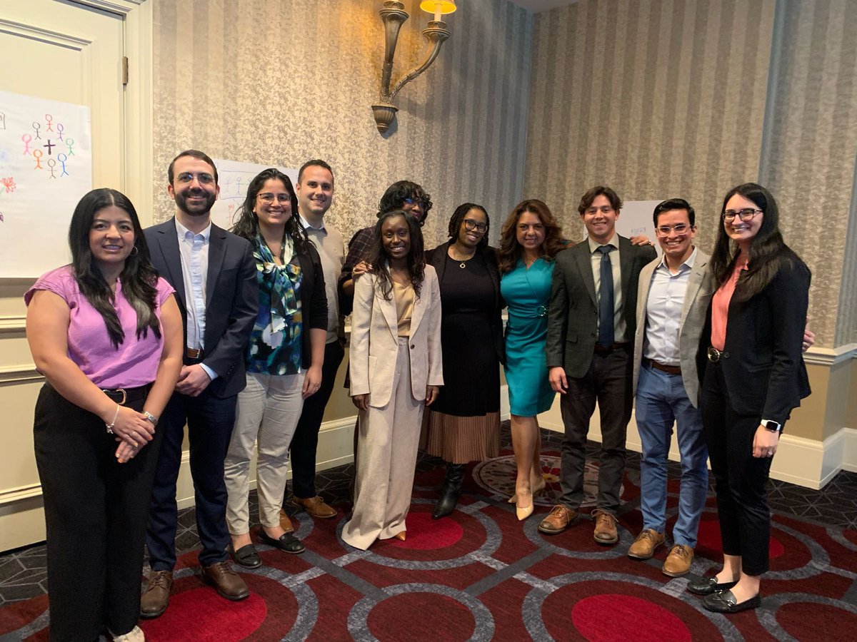 boribrainboy's tweet photo. Just finished the #AANDLP 2024-2025 kickoff weekend! Was able to meet and interact with current and future leaders in neurology! I am very excited to be working with this cohort in the upcoming months and building long-lasting relationships! @AANmember #AANLeadership https://t.co/avkPhlQ8dD