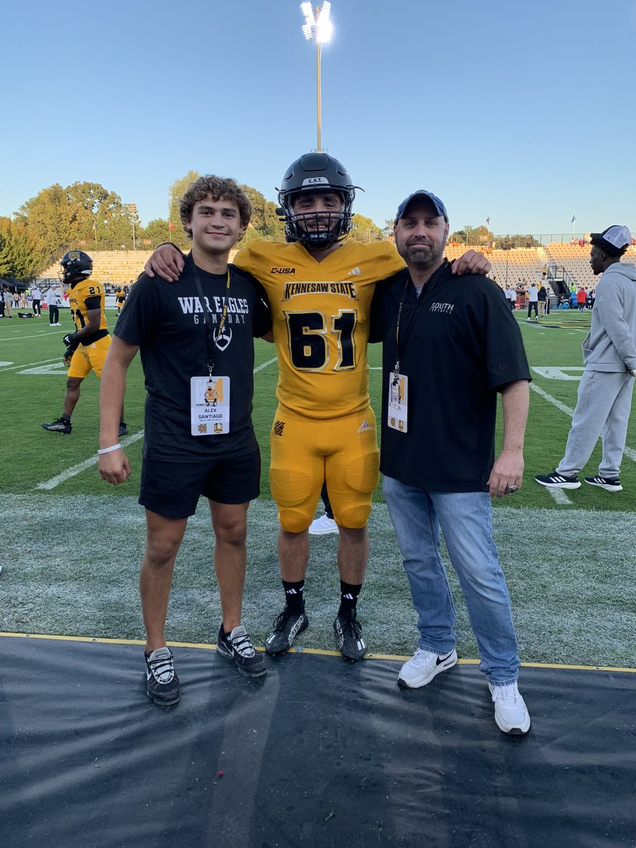 Alex santiago tweet media