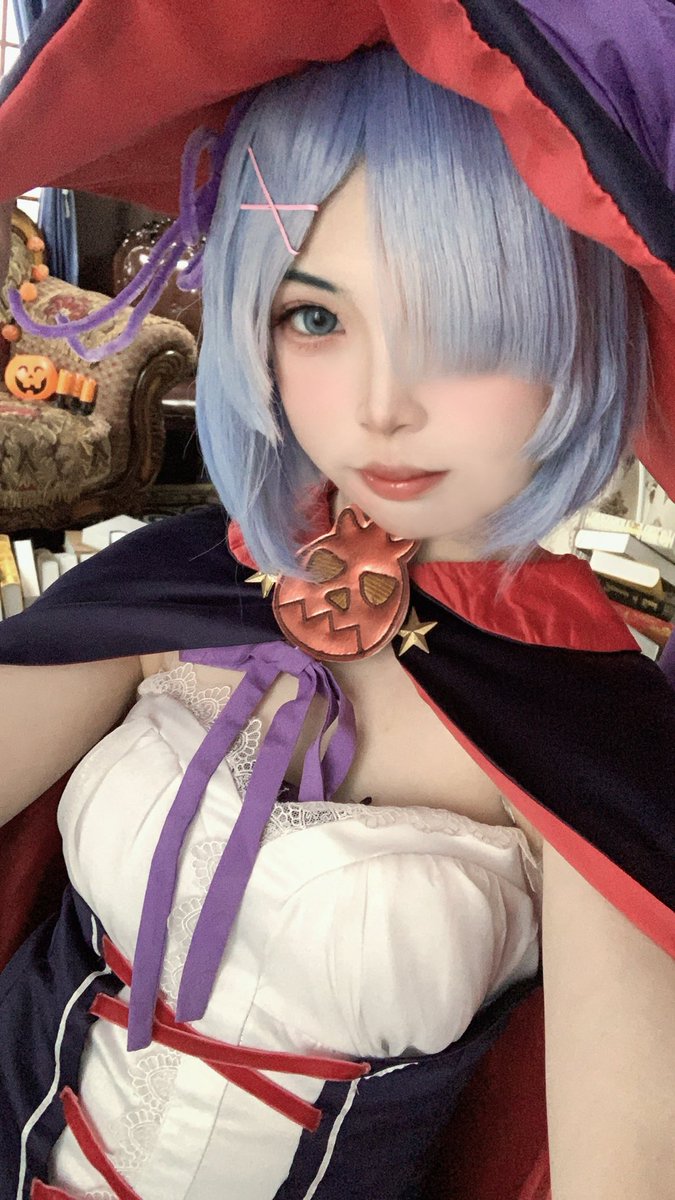 MintoNeeko's tweet photo. 🎃#雷姆 #雷姆万圣节 https://t.co/nWzB5yTyAv