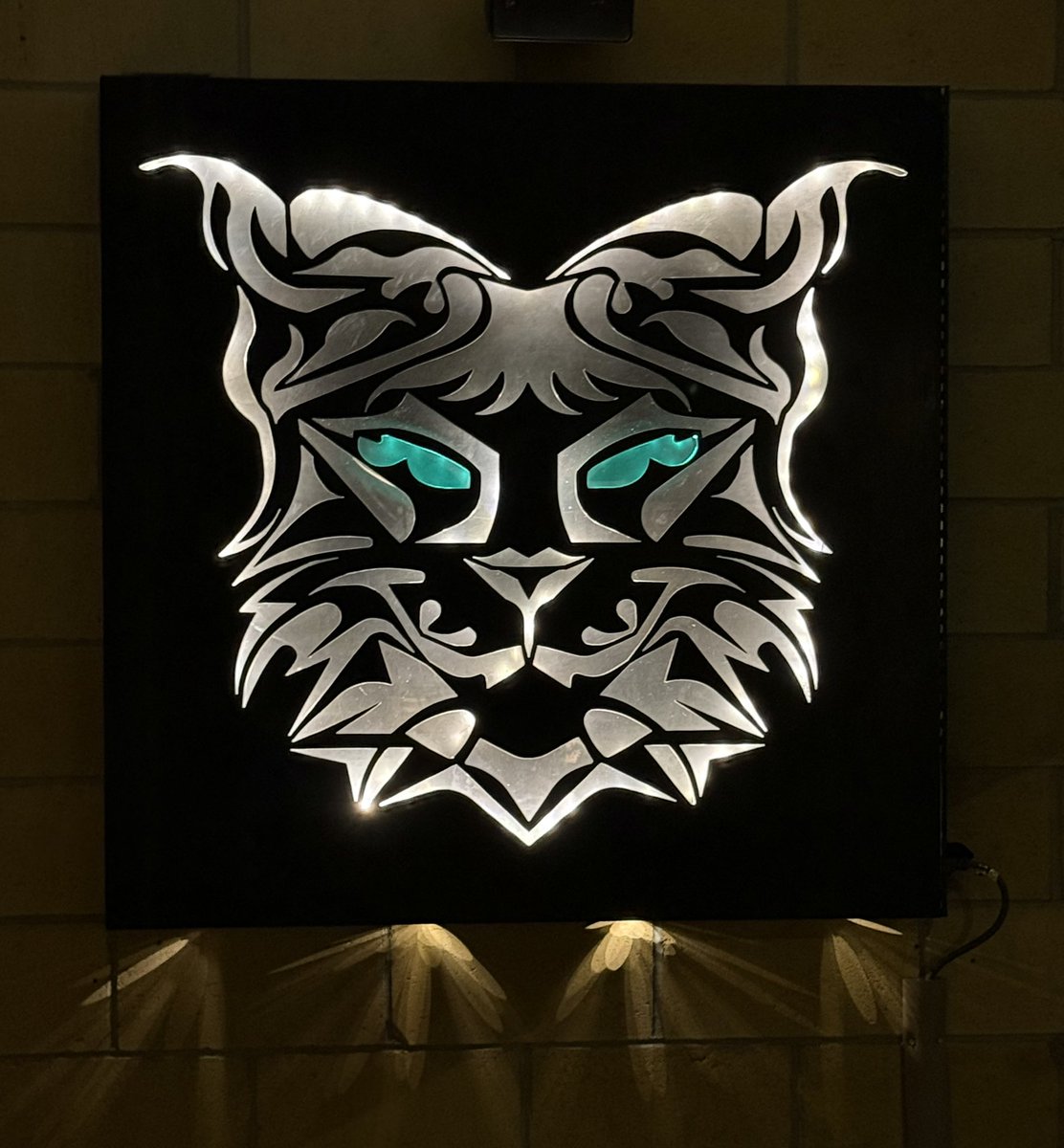 Winner of Badass Bookstore Logo of the Year: <a href="/legroff/">Lauren Groff</a> ‘s The Lynx Books in Gainesville FL

(I visited last weekend for a book event and discussion w/ <a href="/ResilientJane/">Jane Gilbert</a> and the bookstore itself - which champions banned books — is just as sexy and smart as the logo)