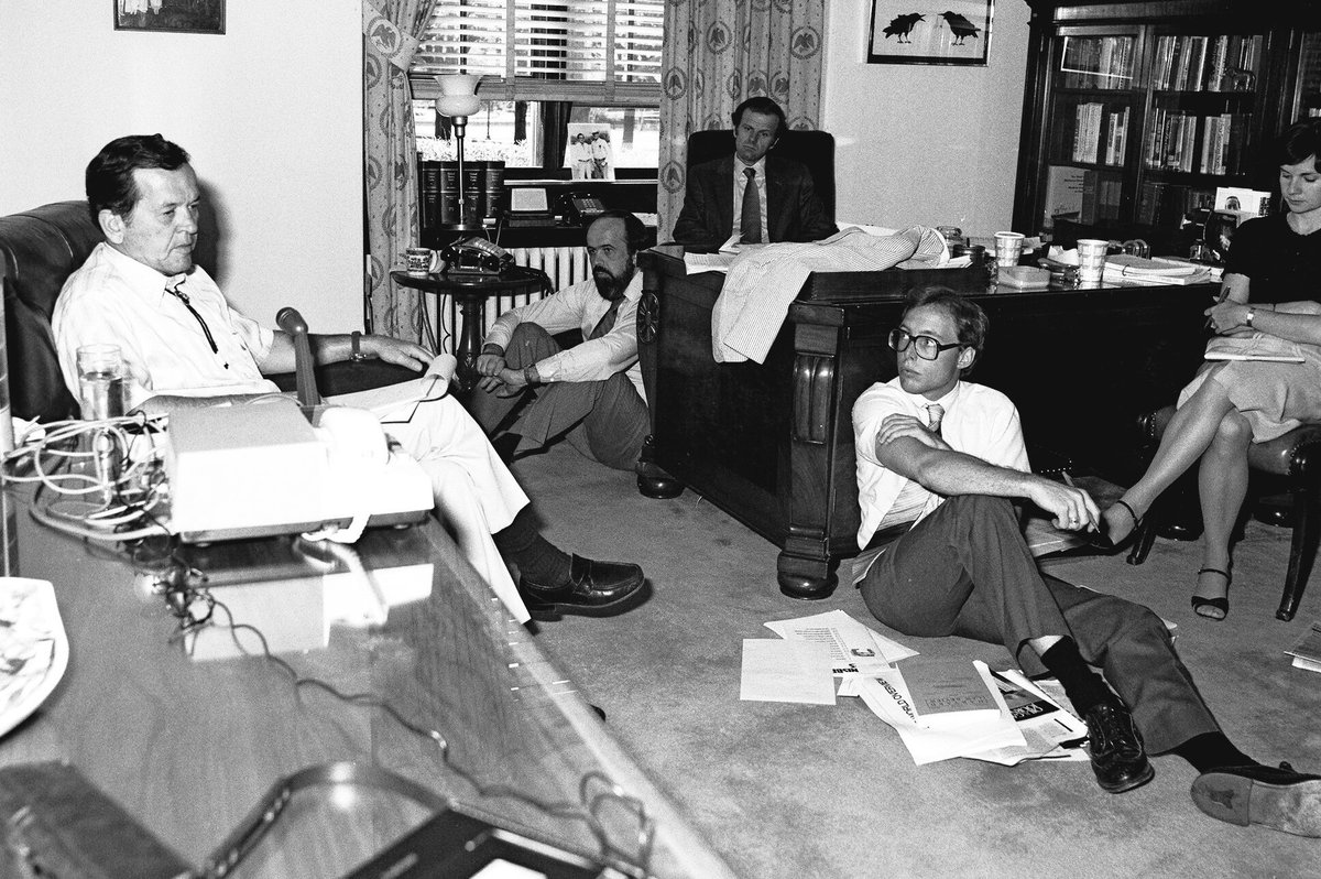 TedStevensFndn's tweet photo. #ThrowbackThursday

Take a look at this picture from May 13, 1982

Read the ALT description for what was going on.

We hope you enjoyed this little piece of history.

Pictured L to R are TS, Dennis Fradley, Wayne Schley, Mark Schneider and a unidentified woman. https://t.co/aGTLeggMIh