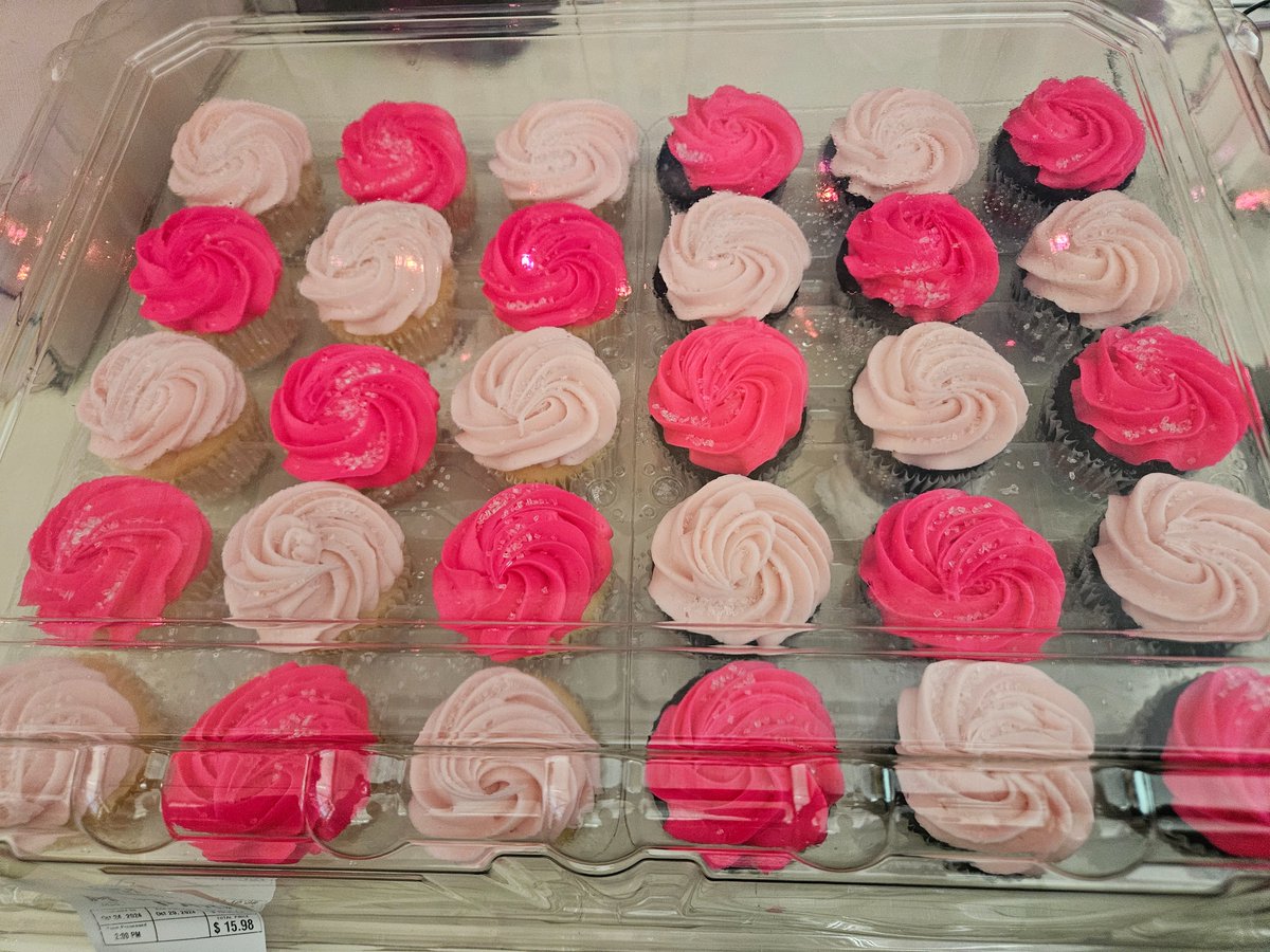 Pueblo CRS (@pueblocrs) on Twitter photo We are all ready for tomorrow!!! Breast cancer awareness month!!! #SmithStarzz #weRtheNAC #lifeatatt <a href="/lcsmith0925/">Laniki Smith</a> <a href="/Simply_Me_1981/">Tenesha Thomas-Kinion</a> We are all ready for tomorrow!!! Breast cancer awareness month!!! #SmithStarzz #weRtheNAC #lifeatatt <a href="/lcsmith0925/">Laniki Smith</a> <a href="/Simply_Me_1981/">Tenesha Thomas-Kinion</a>