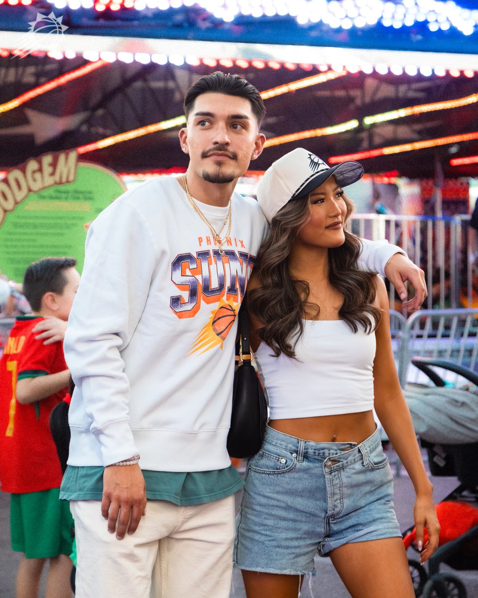 Suns's tweet photo. Phoenix's newest fits 😮‍💨

Check out some of the newest gear available now in the Suns Team Shop and online! https://t.co/CfVGhI9Shn