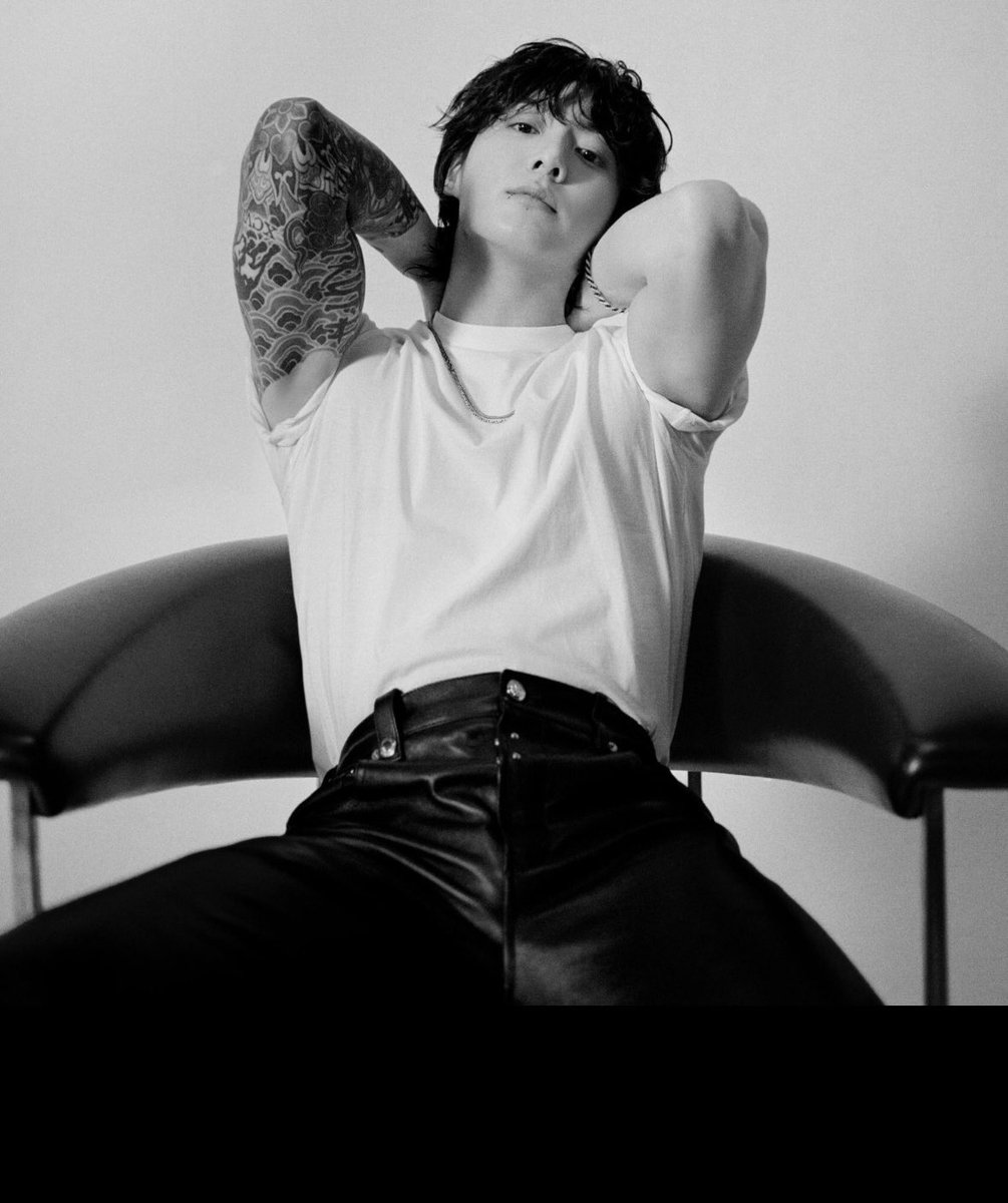 AS8949's tweet image. I vote #jungkook  at #MAMA2024VOTE