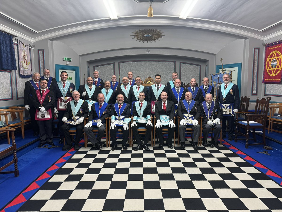 BurntAshLodge's tweet photo. Tonight we Raised Bro. L. Bowden to the Third Degree; admitted a Joining member and received proposals for 4 candidates. We also remembered W. Bro. K. Lee, who passed to the Grand Lodge above aged 98 and presented a 40-year long service certificate to our Chaplain. #FactaNonVerba https://t.co/Ai2IOnE4dT