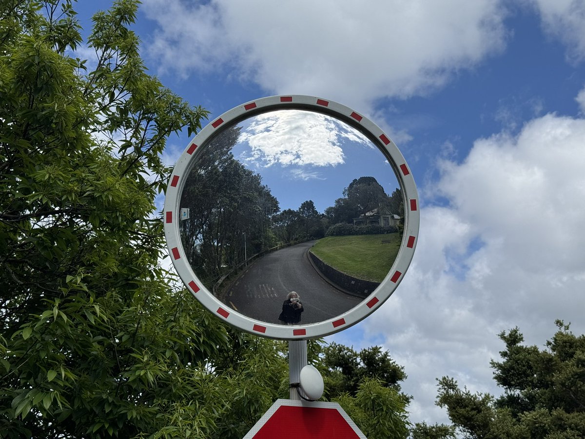 Louise Poppy - New Zealand Tour Guide tweet media