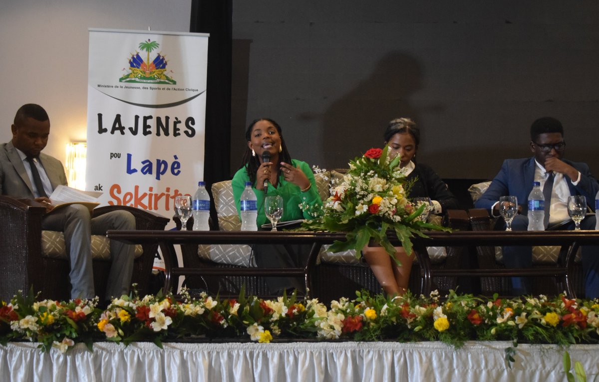 UNHaiti's tweet photo. Jeunes, participez aux discussions pour la paix et la sécurité en Haïti. Vous avez une voix ! Faites-la entendre. @mjsacinfo #UNDay2024 @BINUH_UN @UlrikaR_UN https://t.co/bNvJ35D4Fg