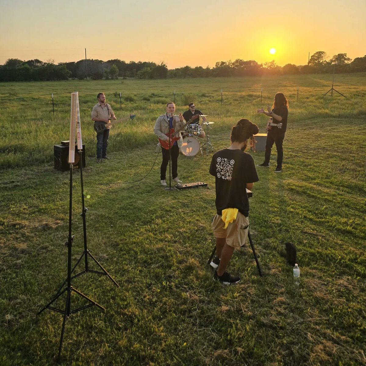 Its_DatBoySam's tweet image. My recent videoshoot 
"Lost in My Ways"
Artist : JB Elwood 
Link to full Muisc Video -&amp;gt; youtu.be/bUfVzXpvCVo?si…