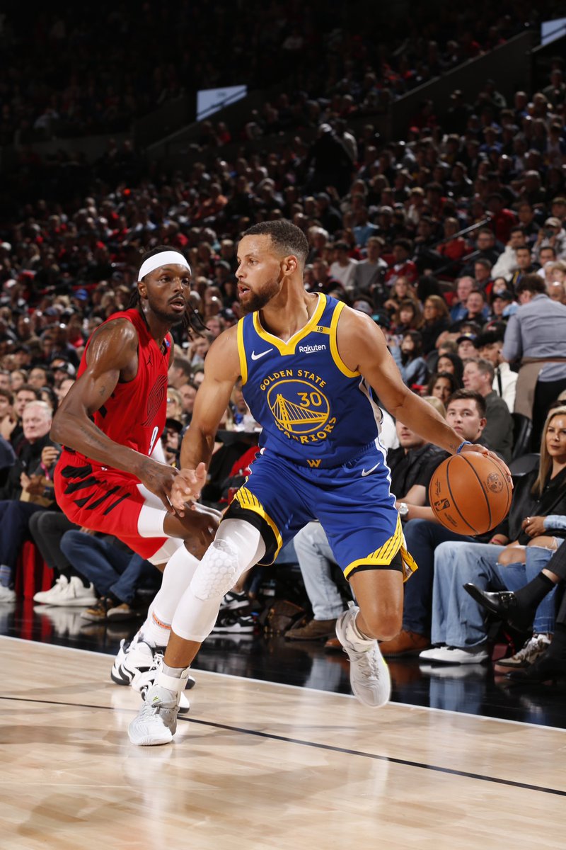 Stephen Curry tweet media