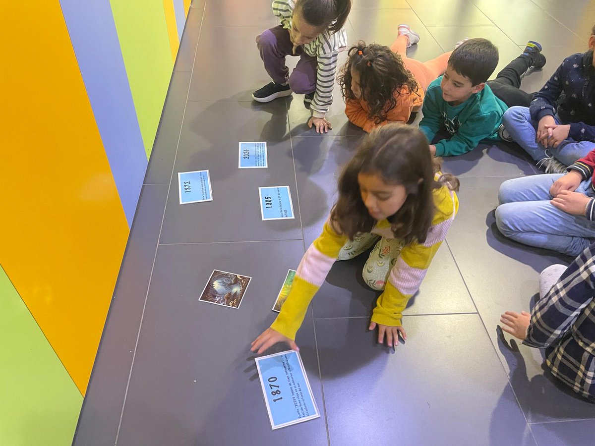 📖 Celebramos  el  #DiadelasBibliotecas2024 📚 conociendo a Julio Verne 🌔🌎🗺️🚀 y visitando la #Biblioteca de Carbajosa. <a href="/aytocarbajosa/">Ayto de Carbajosa</a>
#plandelectura <a href="/ceipIsabelReina/">CEIP Isabel Reina de Castilla</a>