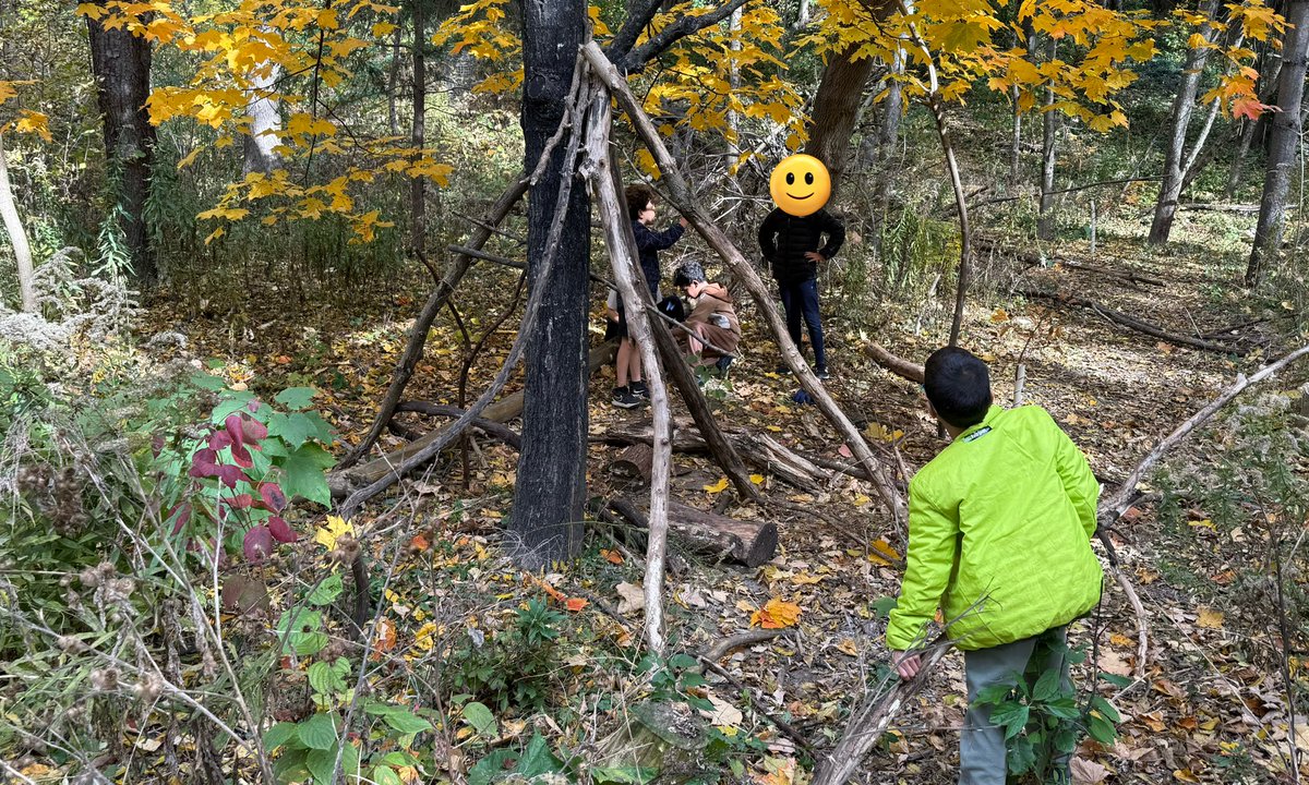 TylerAshford's tweet photo. Today we made the most of a difficult situation! Our field trip wasn’t able to go ahead as planned so instead we spent time in the ravine building structures, enjoyed a team building challenge in the gym, and finished off the day with math games. https://t.co/aSg3PKK6Wx