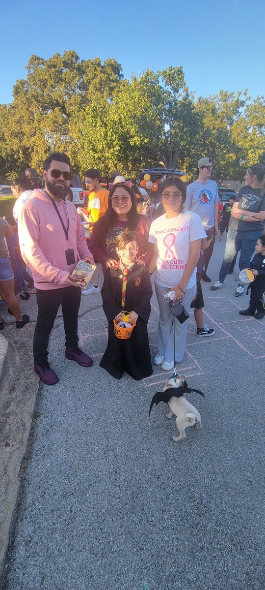 Townley's annual Literacy Night and Trunk or Treat!!!@townleytorches <a href="/PFE_IISD/">Parent Education & Community Engagement Irving ISD</a> <a href="/IrvingISD/">Irving ISD</a>