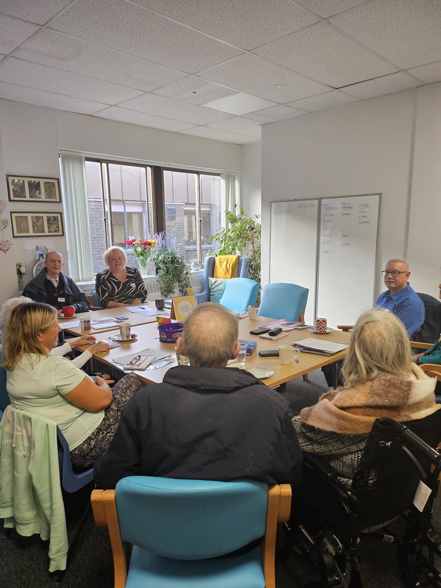 GailHogg6's tweet photo. Day 1 of the new Journeying Through Dementia cohort.  It was lovely to meet all our new students  and love their enthusiasm to learn. We got off to a great start, and everyone said they are keen to return and learn more. #JtD #Alzscotland @carol_prattis @jacquichung @elaineahpmh https://t.co/yol8Hh2v9Y