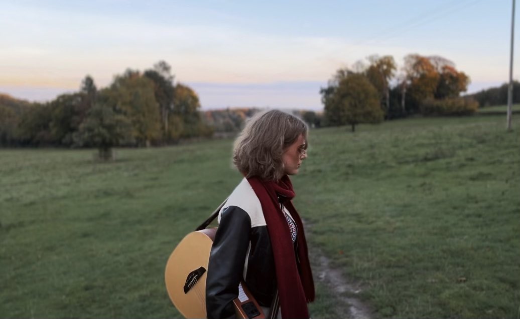 My brand new single ‘traffic’ is OUT NOW on all platforms 💌 add it to ya sad girl playlist  #newmusic Much love, Ro X

open.spotify.com/track/6q2dm8tR…

PROD. By Ro Jordan