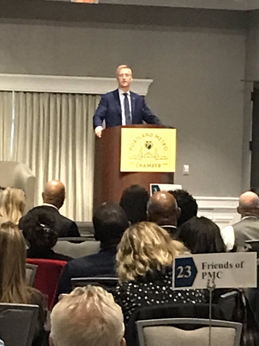 photocorry's tweet image. Downtown Portland: Mayor Ted Wheeler addressing the crowd in his latest State of the City address. Wrap up of the address #LiveOnK2 news at 6 and 11. @KATUNews