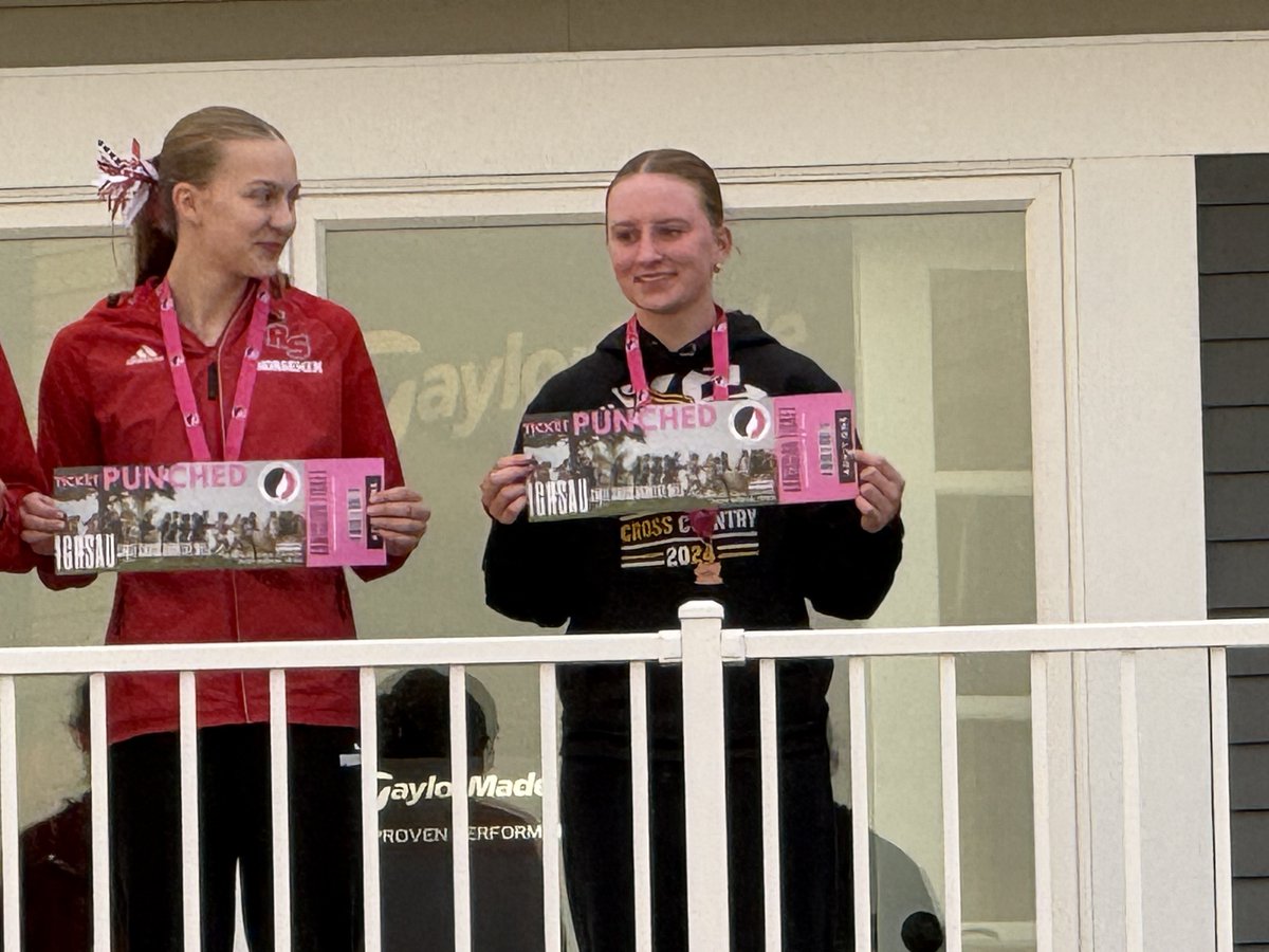hinton_xc's tweet photo. Congratulations to Ava Lang for advancing to the state cross country meet! She finished in 12th place with a season best time of 21:14.19. She will run at 2:00 PM on Saturday, November 2 in Fort Dodge.
#ticketpunched #iowagirl #backtobackqualifier https://t.co/U2hrwwkn86