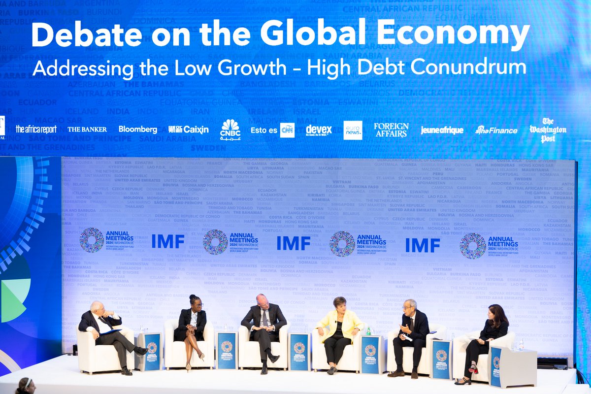 KGeorgieva's tweet photo. Tackling the unforgiving combination of low growth and high debt is an urgent priority, which requires the right policymaking. Thank you @martinwolf_ for an engaging #GlobalEcon debate w/ Laura Alfaro, Vera Daves de Sousa, @klaasknot, and @pisaniferry.
https://t.co/2FawbM7evb https://t.co/JcbuqGsbfp