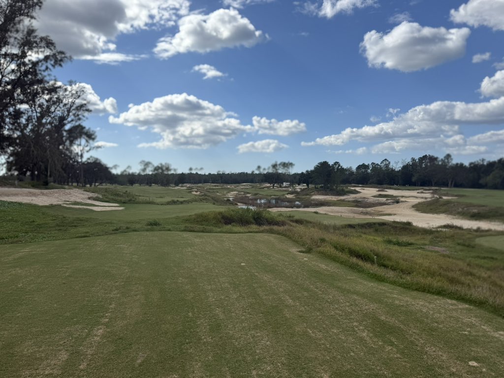 LoganRoberts9's tweet photo. Cabot 🍊 round 2. Awesome property. #Golf https://t.co/eNxvv2bwOG