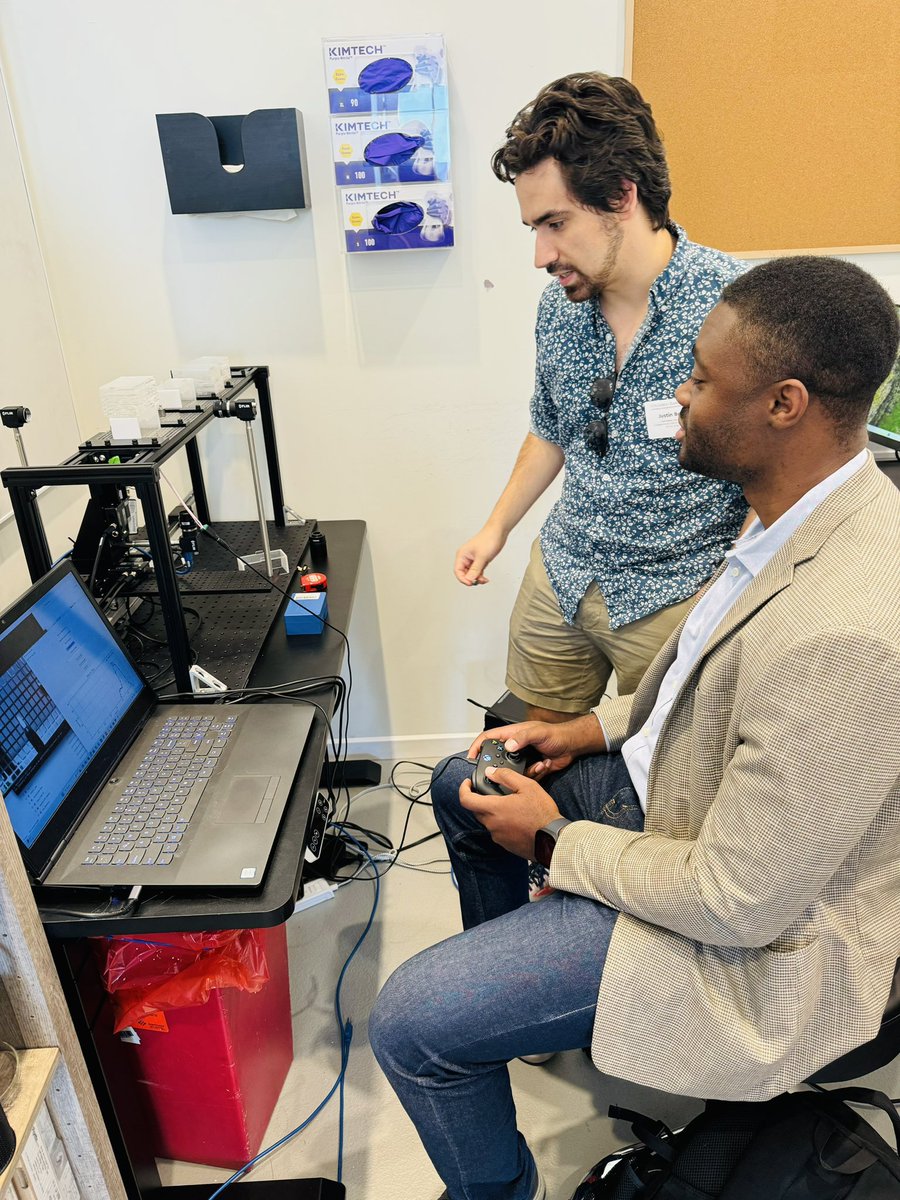 Yvon Woappi (@drwoappi) on Twitter photo Our group spent the afternoon with <a href="/IshmailSaboor/">Ishmail Abdus-Saboor</a>’s lab today. Lots of exciting work ahead! Even got trained by PhD student, Justin, on remote automated delivery of mechanical stimuli! Our group spent the afternoon with <a href="/IshmailSaboor/">Ishmail Abdus-Saboor</a>’s lab today. Lots of exciting work ahead! Even got trained by PhD student, Justin, on remote automated delivery of mechanical stimuli!