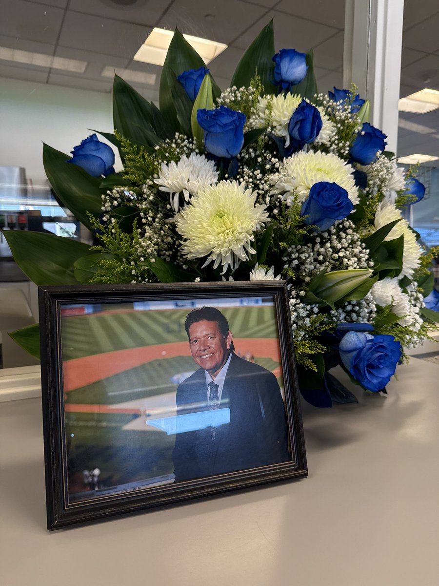 OurEsquina's tweet photo. The Dodgers honored the legendary Fernando Valenzuela in the Dodger Stadium press box, where he had been a Spanish-language broadcaster for the last two decades. #RIPFernando https://t.co/kp2WKZve7o