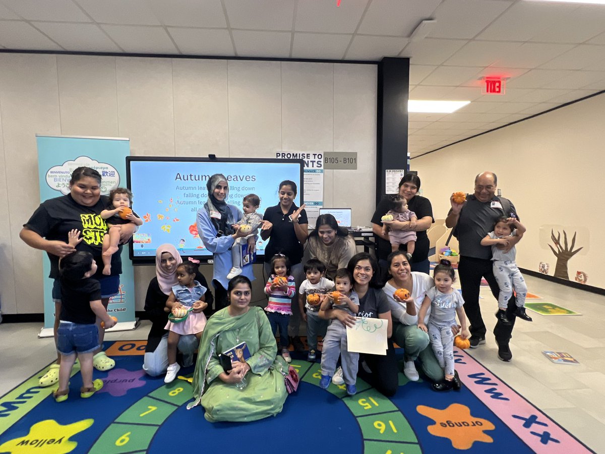 ProjectLEARN3's tweet image. Thank you, @TheGeorgeRanch for providing our @LamarCISD multilingual families with pumpkins to explore at our Play and LEARN hands on stations today! @justwrite4u2 @PFETexas @ZEROTOTHREE
