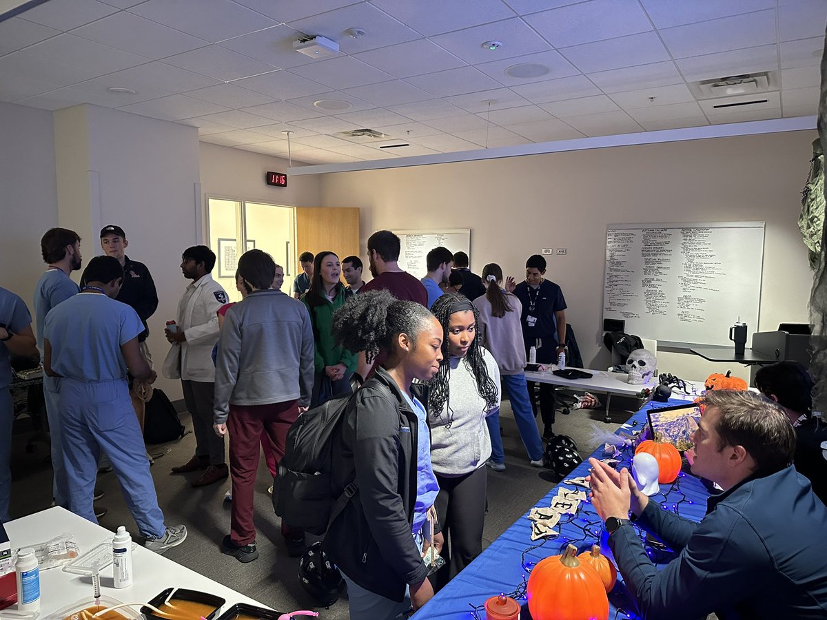 UMMCRads's tweet photo. Annual Residency Fair @UMMCAdmitMD in October was made for radiology! We had a spooky good time networking with the next generation of Mississippi radiologists! 

💀🎃🩻💀🎃🩻💀🎃🩻💀🎃 https://t.co/nebLOlrncD