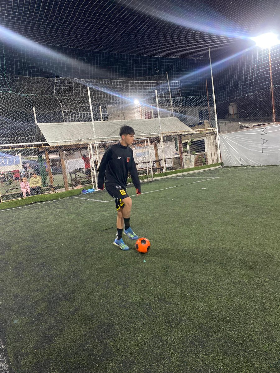 inviten que hace como un mes no juego🥲