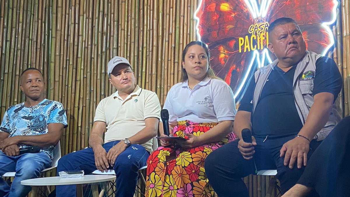 UAcuerdoPaz's tweet photo. #AEstaHora⏰ | Nos encontramos en nuestra Casa Pacífica 🦋 en la #COP16Colombia en el lanzamiento de la serie documental RE-EXISTENCIAS 🎥, que cuenta las historias de rebeldía de #FirmantesDePaz en Colombia 🇨🇴 y su lucha por proteger la diversidad. 🌍 https://t.co/4DJHCUgFZd