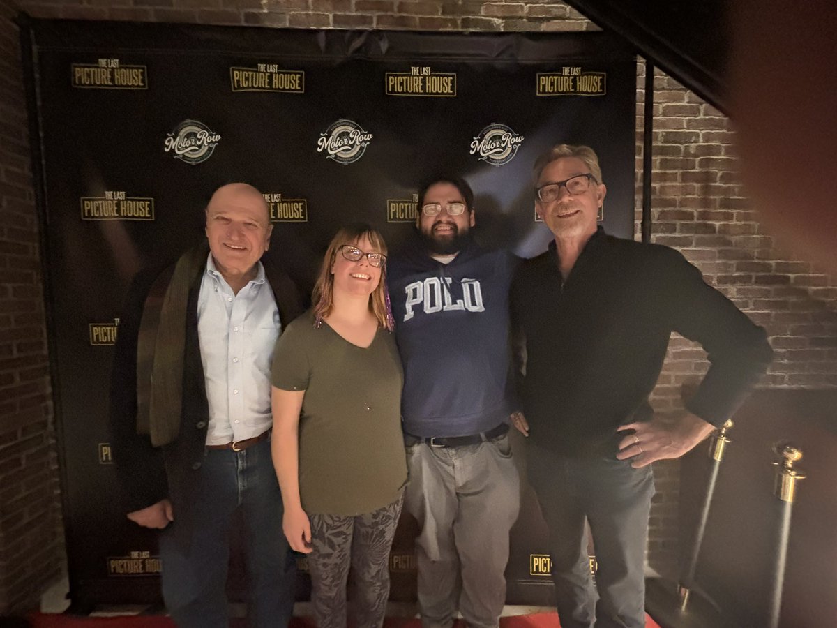 FatherGuillermo's tweet image. @AndyDavisFilms was at @thelastpichouse today signing his new book!