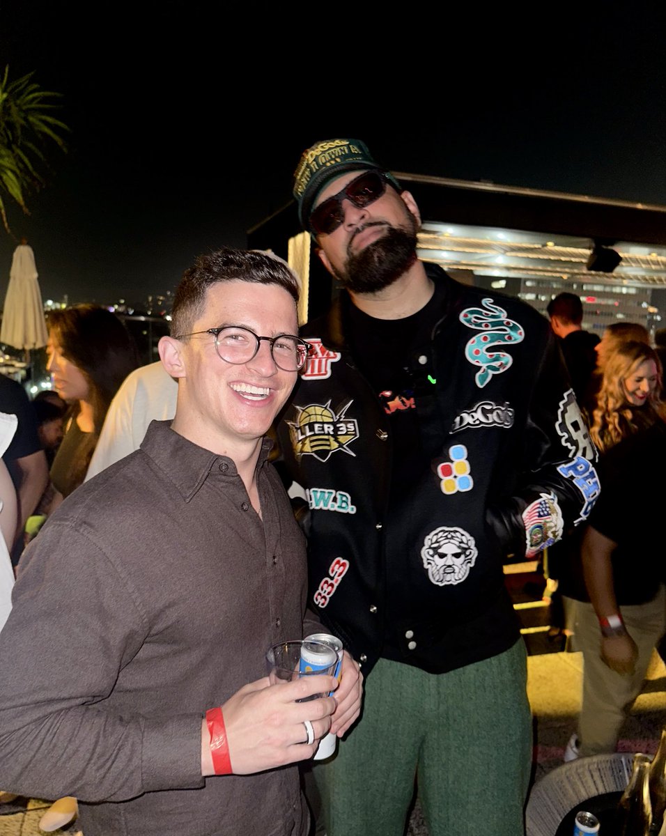 Sunny 🌞 tweet media