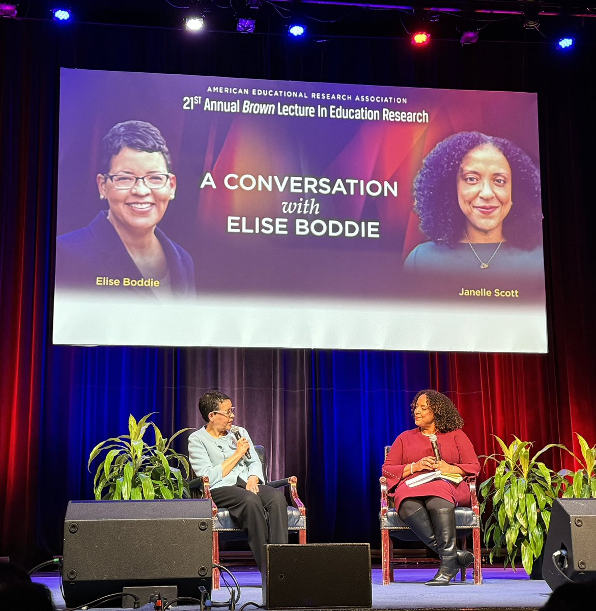 Leslie Proll (@leslieproll) on Twitter photo <a href="/eliseboddie/">Elise Boddie</a> In conversation following her lecture, <a href="/eliseboddie/">Elise Boddie</a> is asked who and what failed Brown? Her answer: the Supreme Court. <a href="/eliseboddie/">Elise Boddie</a> In conversation following her lecture, <a href="/eliseboddie/">Elise Boddie</a> is asked who and what failed Brown? Her answer: the Supreme Court.