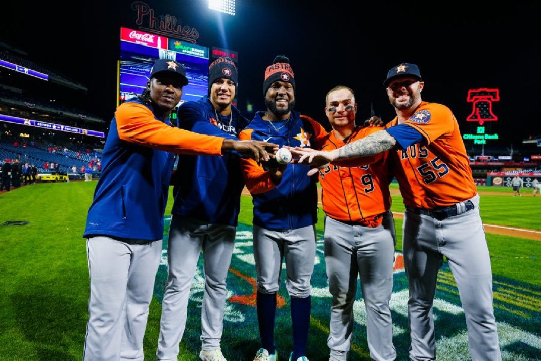 BenOndaTop's tweet photo. Those guys really threw a NO HITTER on the road in the WORLD SERIES. https://t.co/pXRBcR26V0