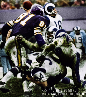 NFL_Journal's tweet photo. #RamsHouse #Skol
#HOFervsHOFer Bob Brown vs Carl Eller
1969 playoffs
Eller got a safety off of Brown
#NFLColorization #NFLColorizations https://t.co/AwrCiWvTVA