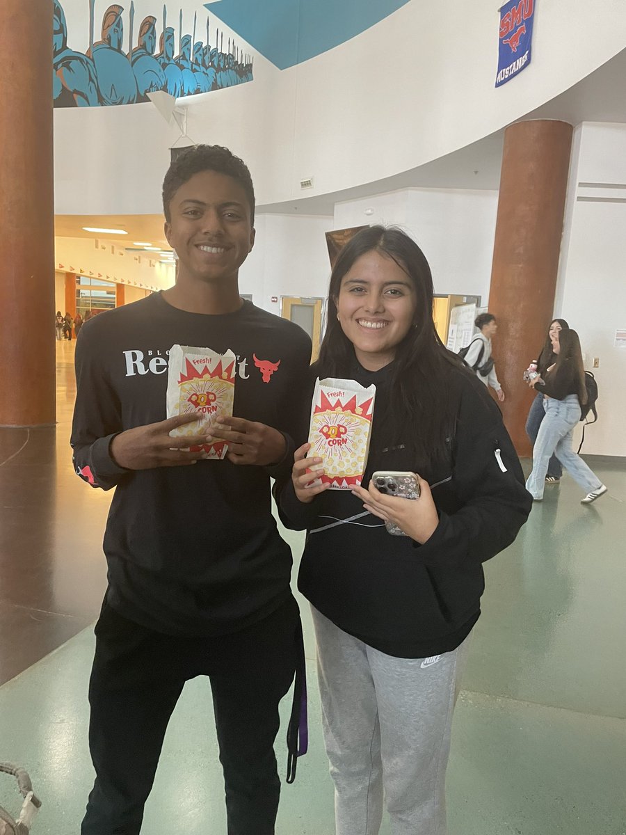 LoriGomez_PHHS's tweet image. Spartans’ attendance was POPPIN’ the first 6 weeks of school 🍿 Keep up the great work, Sparta!! 💯@PHills_HS @AHernandez_TECH @SISD_HS #AllInForAttendance #RISE
