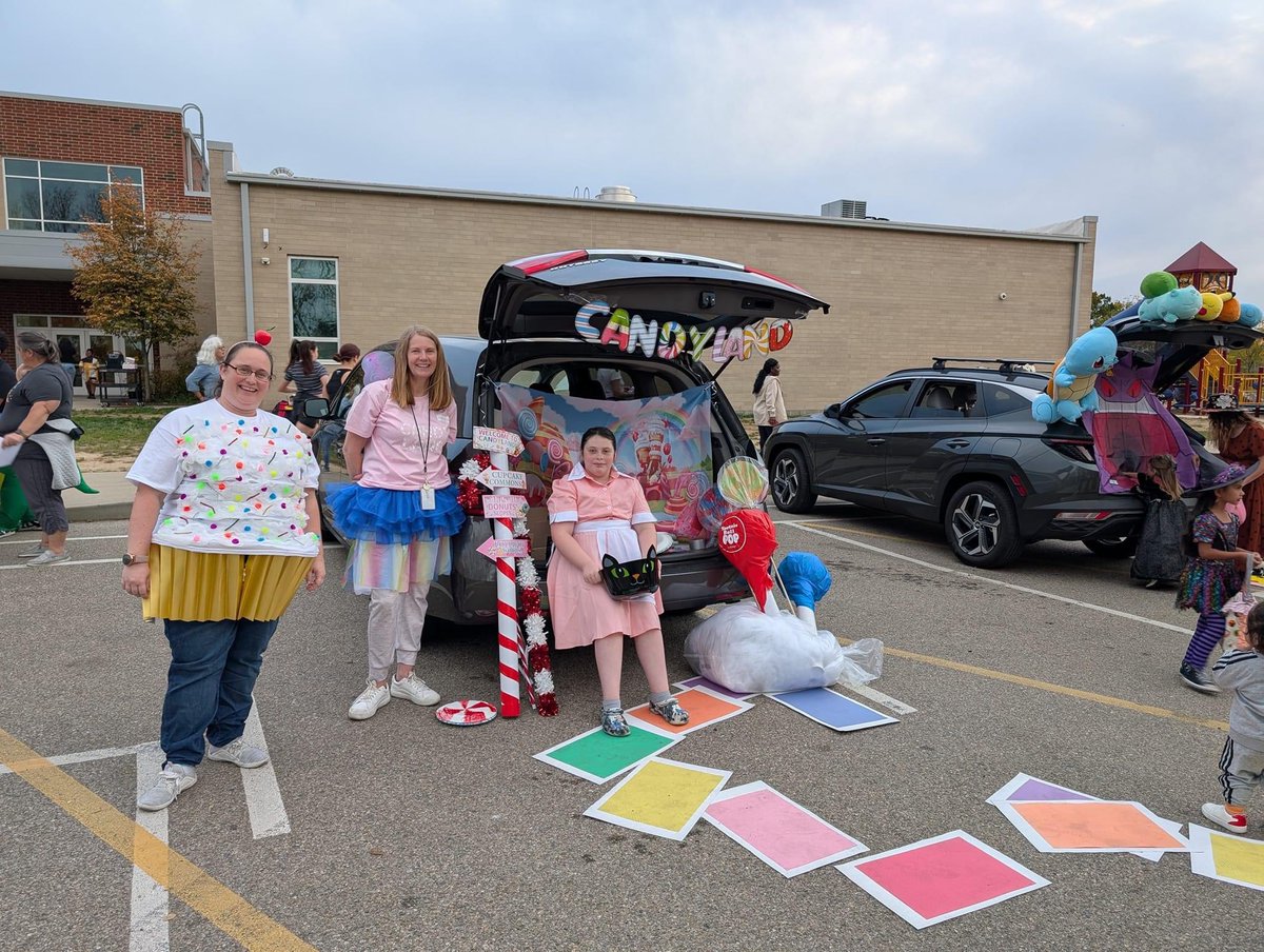 Our first Trunk or Treat was a huge success! It was wonderful to see families having fun and hearing all of the laughter!! I can’t wait to do this again next year!