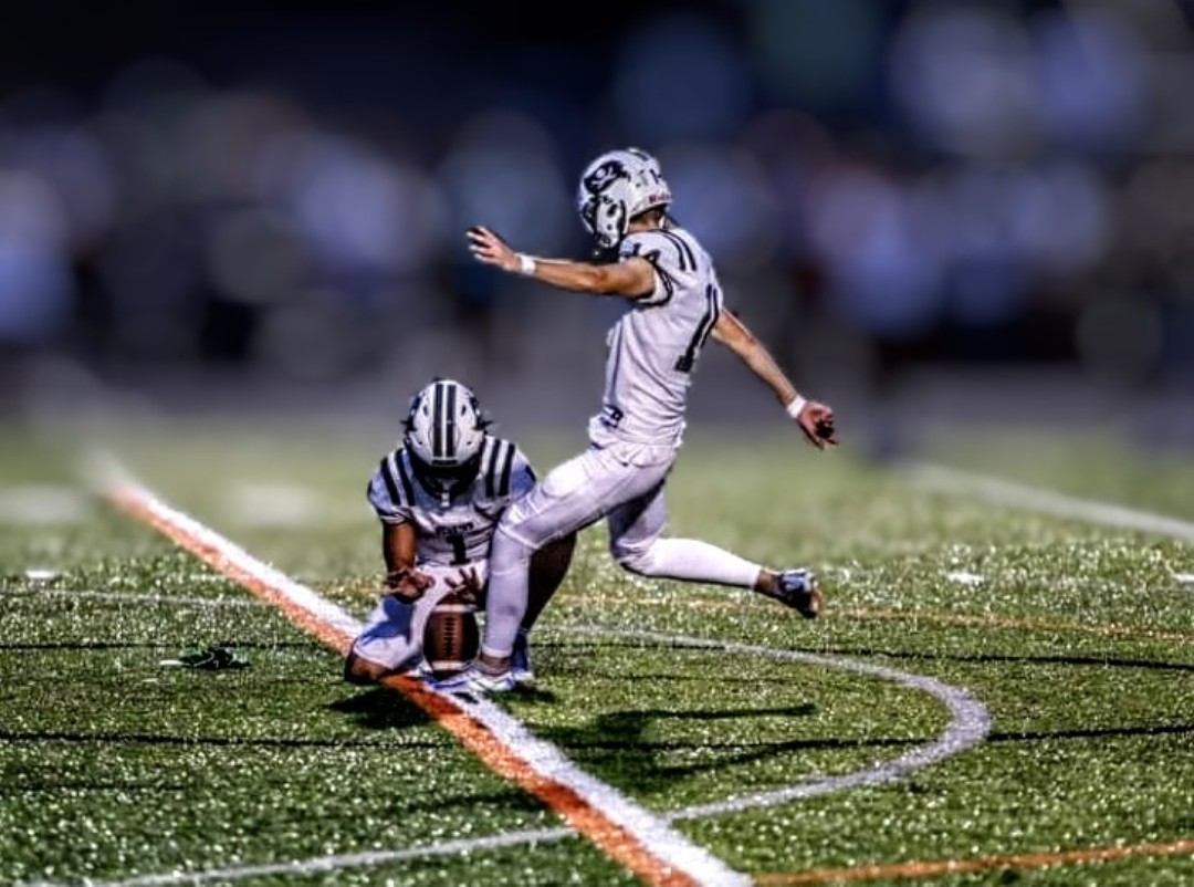PerkinsYthFball's tweet photo. GAMEDAY EVE shout-out to the 🏴‍☠️ kickers! The Pirates have 3 kickers whom ALL could be 1st Team SBC! And to think there are still HS teams that don't have a kicker. 🤔  We celebrate Perkins Kicker Thursday!!! OK Braylon, you're kinda a kicker too..... https://t.co/3B2SCzbmzz