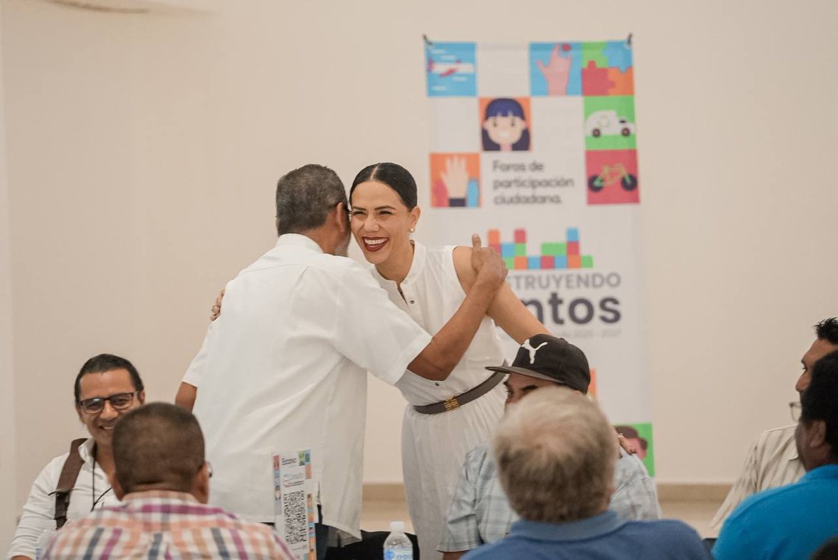 LizetteTapiaC's tweet photo. Zihuatanejo nos necesita a todos para construir la ciudad que queremos, por eso través de la Consulta Pública Construyendo Juntos, vamos a asegurar que se reflejen las verdaderas necesidades e intereses de nuestro municipio.
#Foro4
#TurismoYDesarrolloEconomico https://t.co/C2VxbBOviu