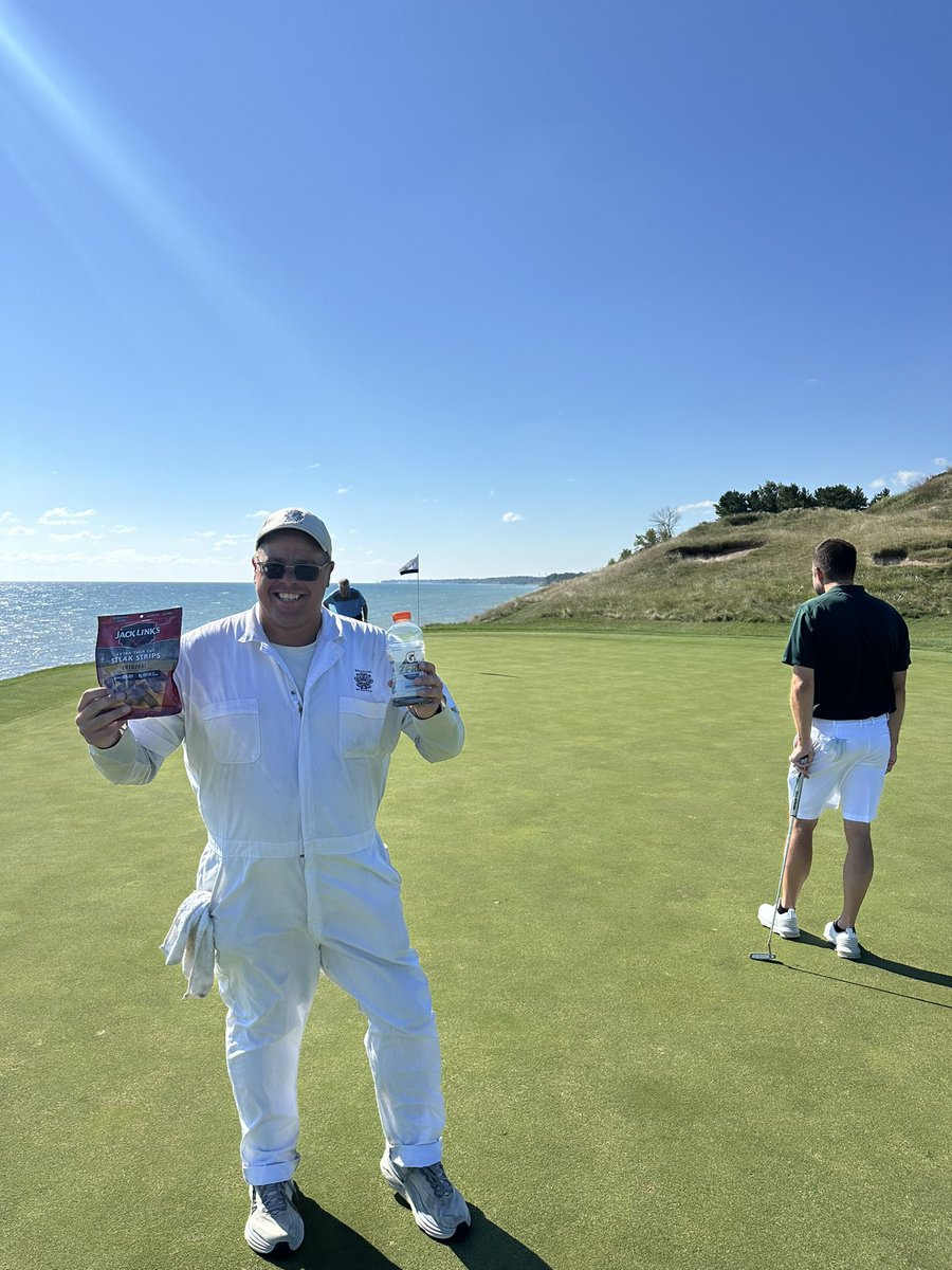 Mark the Caddie tweet media